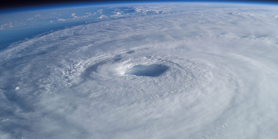 Hurricane_Isabel_from_ISS